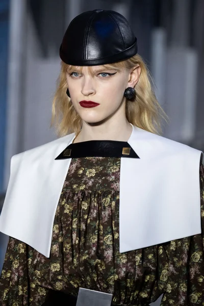 Look 72
